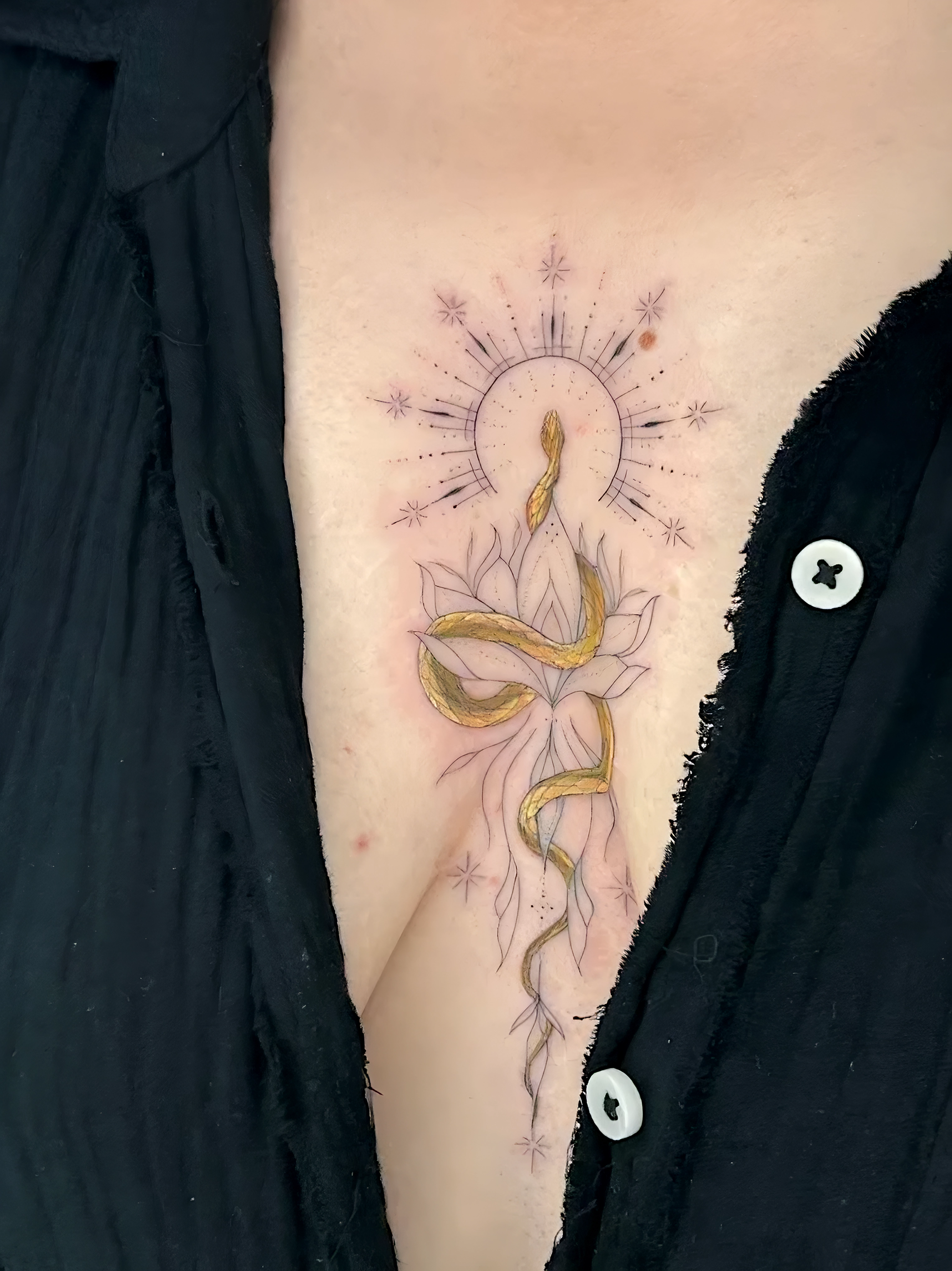 קעקוע צבעוני עדין — Sasha Tattoos